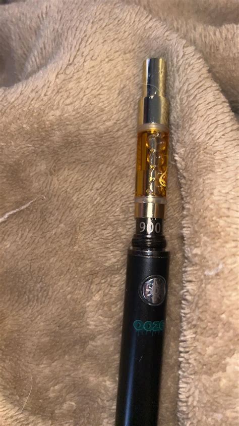 vape pen keeps blinking.